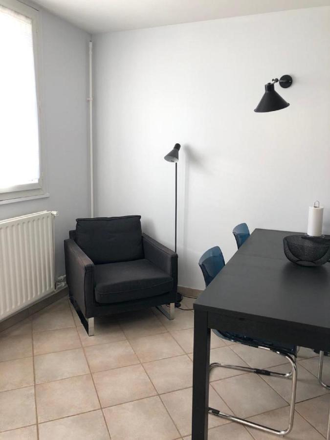 Bed and Breakfast Chambre Paisible Tout Confort Courcouronnes Екстер'єр фото